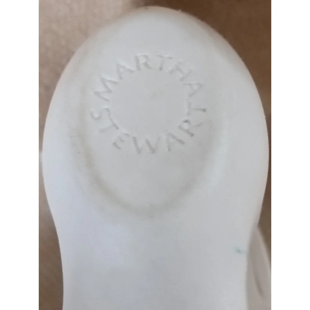 Martha Stewart Crafts Eyelet Lace Corner Punch Floral Scrapbooking Tool White